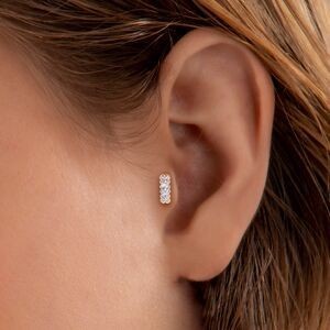 Piercing Tragus Or 375 8.4mm Zircons 6.5*2.5mm Tige 6mm 1.2mm