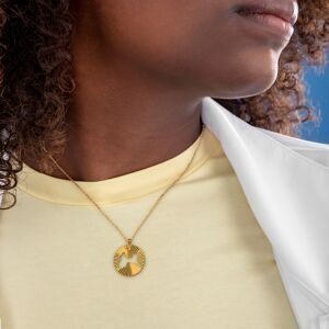 Pendentif Or 375 Diamanté Carte Guadeloupe Ajourée 16*20mm Avec Bélière